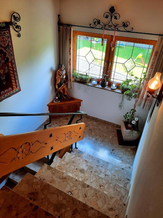 Gaestehaus Burgi ฟือเกน ภายนอก รูปภาพ